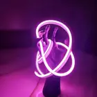 إضاءة نيون فنية بتصميم يد ثلاثية الأبعاد