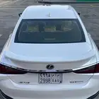 لكزس ES300h بنزين 2023 بحال الوكاله