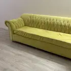 كنب 3 قطع كبيره مع طاوله للبيع