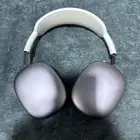 سماعة AirPods