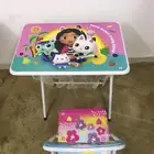 طاولتين مدرسيه مع كراسيها