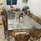 طاولة طعام تكفي 12 شخص