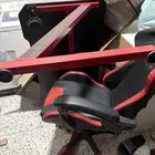 كرسي وطاوله