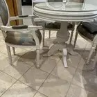 طاولة الطعام مع 4كراسى