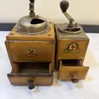 مطحنتين قهوة انتيك