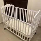 سرير اطفال لي البيع