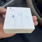 سماعة ايفون اصلية للبيع
