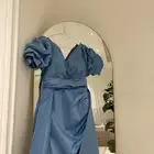 اغراض صالون للبيع خياطه ماكينه فساتين