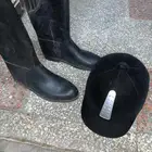 خوذه وبساطير فروسيه للبيع