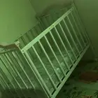 للبيع سرير أطفال بحالة جيده