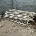 خشب بناء بحالة ممتازه