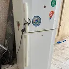 ثلاجة للبيع