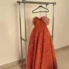 فستان للتأجير