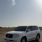 جيب لاندكروزر 2011 بدي شرط