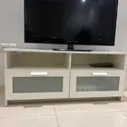 للبيع مكتبة تلفاز