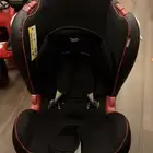 كرسي أطفال للسيارة