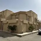 بيت بمساحة 480 زاوية بحي البندرية للبيع