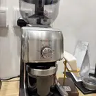 مطحنة قهوة كهربائيه