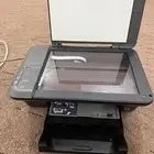 للبيع طابعة HP Deskjet 1050A متعددةالوظائف نسخ والمسح الضوئي