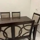 طاولة طعام