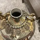 فازه عليها رسومات صينيه