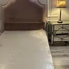 سرير نفر ونص   طاولتين جانبية مرايات