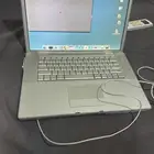 لابتوب أبل قديم