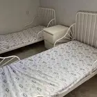 2 سرير حديد ايكيا سليمة 100 مع المراتب