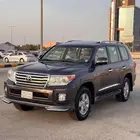 جيب لاندكروزر VXR 2014 فل كامل بحالة الوكاله
