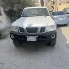 باترول عليه مكينه ls عليه بعض اغراض كفرات جديده محول مديل ج