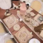 للبيع طاولة طعام مكونه من 8 اشخاص خشب فتنامي