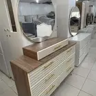 موجد عندنا تسريحات جاهز وتفاصيل على حسب طلب