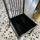 سور خشبي وكراسي وطوايل للمطعم والكافي شبه جدد