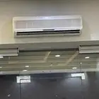 للبيع مكيف و تلفزيون مع اربع كميرات وطاولات