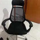 كرسي مكتبي الكرسي جديد ومافيه كسور