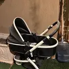 عربة أطفال