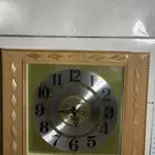 144 ساعة حائط تراثية مخزنة