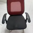 مكتب وكرسي وكمودينا