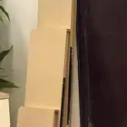 ثلاثه رفوف خشبيه