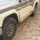 للبيع اربع كفرات شواهين واربع جنوط مثلثات وجنط سوح