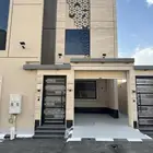 بموقع مميز وسعر 550 الف للبيع شقة دور ارضي شرق الخميس