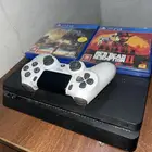 سوني 4 مستخدم نضيف مع اشرطة ردد ريديمشن و أساسنز كريد