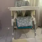 كرسي طعام للأطفال
