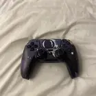 للبيع يد سوني 5 اصليه سليمه ما عدا القير اليسار يلف شوي