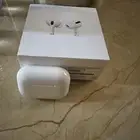 عندي سماعات ابل