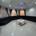 يوجد كنب نضيف جدا مافيه ملاحظات ع الشرط دائري 9 متر ا