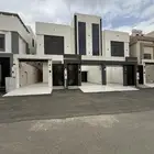 للبيع ارواف ارضيه وارواف علوى بمداخل سيارات ابها المحاله