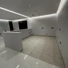 للإيجار السنوي شقه بالعوالي   جديده