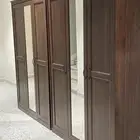 دولاب ملابس مستخدم لكن بحالة جيدة ليس للبيع