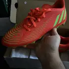 حذاء كره قدم ماركه اديداس